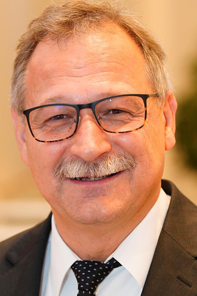 Profilbild von Dr. med. Ernst Tabori